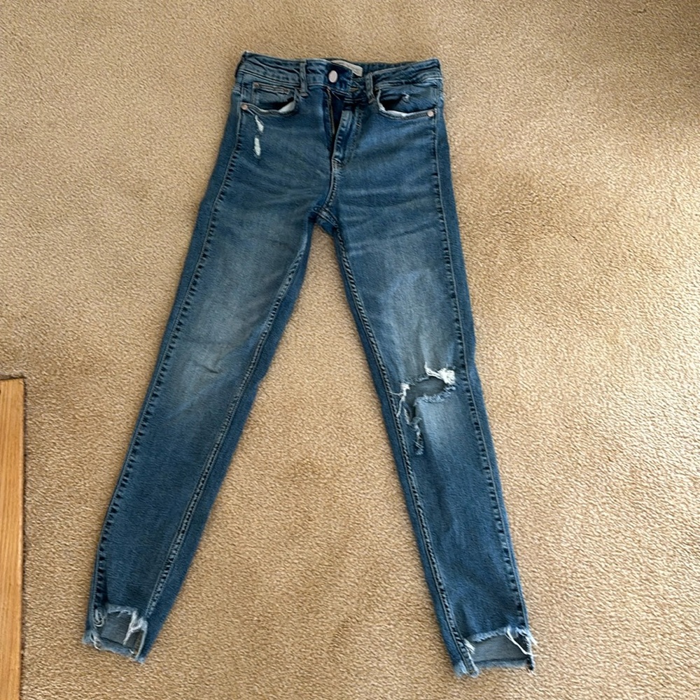 Zara jeans size 2